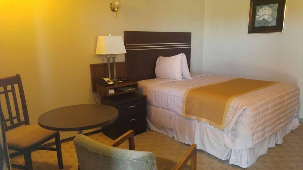 Melville Country Inn Екстер'єр фото